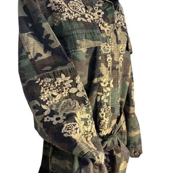 Paparazzi Camo Floral Embroidered Button-Up Jacket Tie Waist Large - Picture 2 of 14